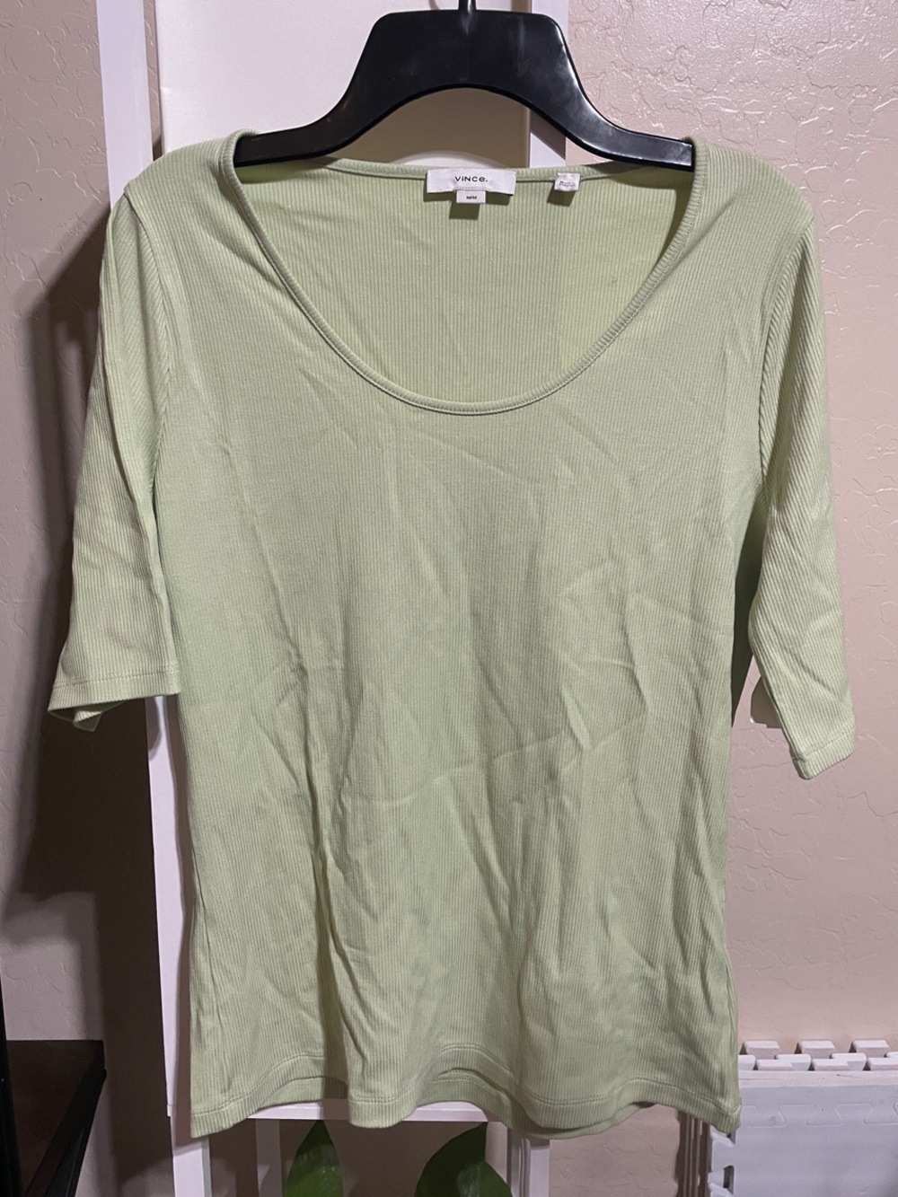 Vince Green Scoop Neck Ribbed Short Sleeve Top